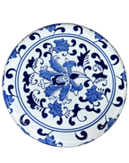Blue and white floral ceramic stand, circular top detail