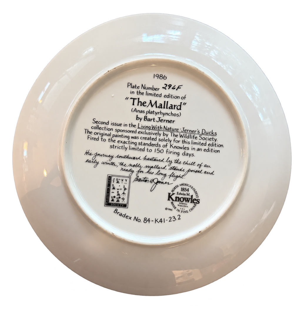 Underside of 1986 Knowles The Mallard collector plate